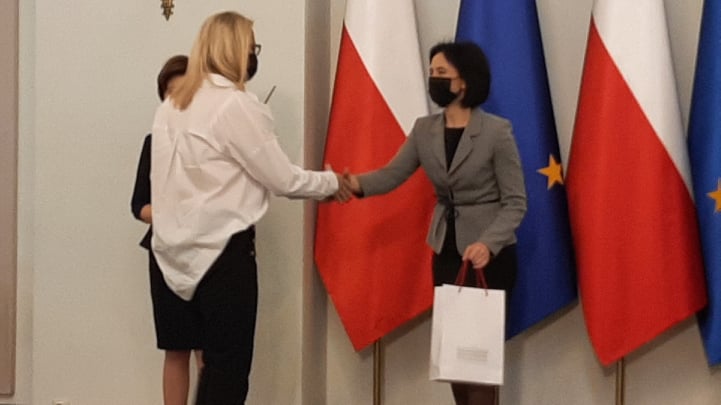 WYJĄTKOWA NAGRODA