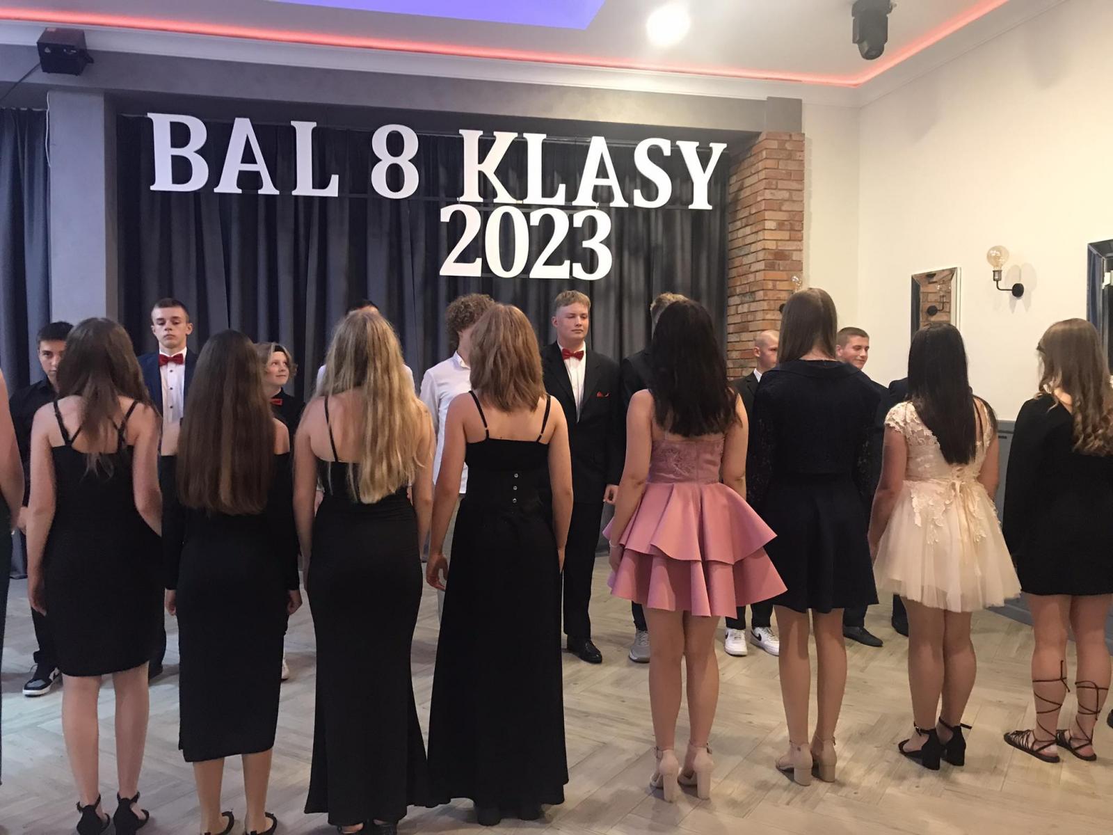 Niech żyje bal!