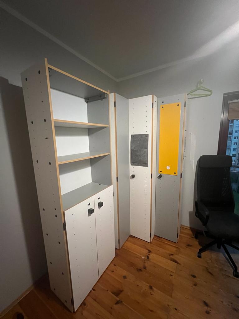Darczyńca odda meble